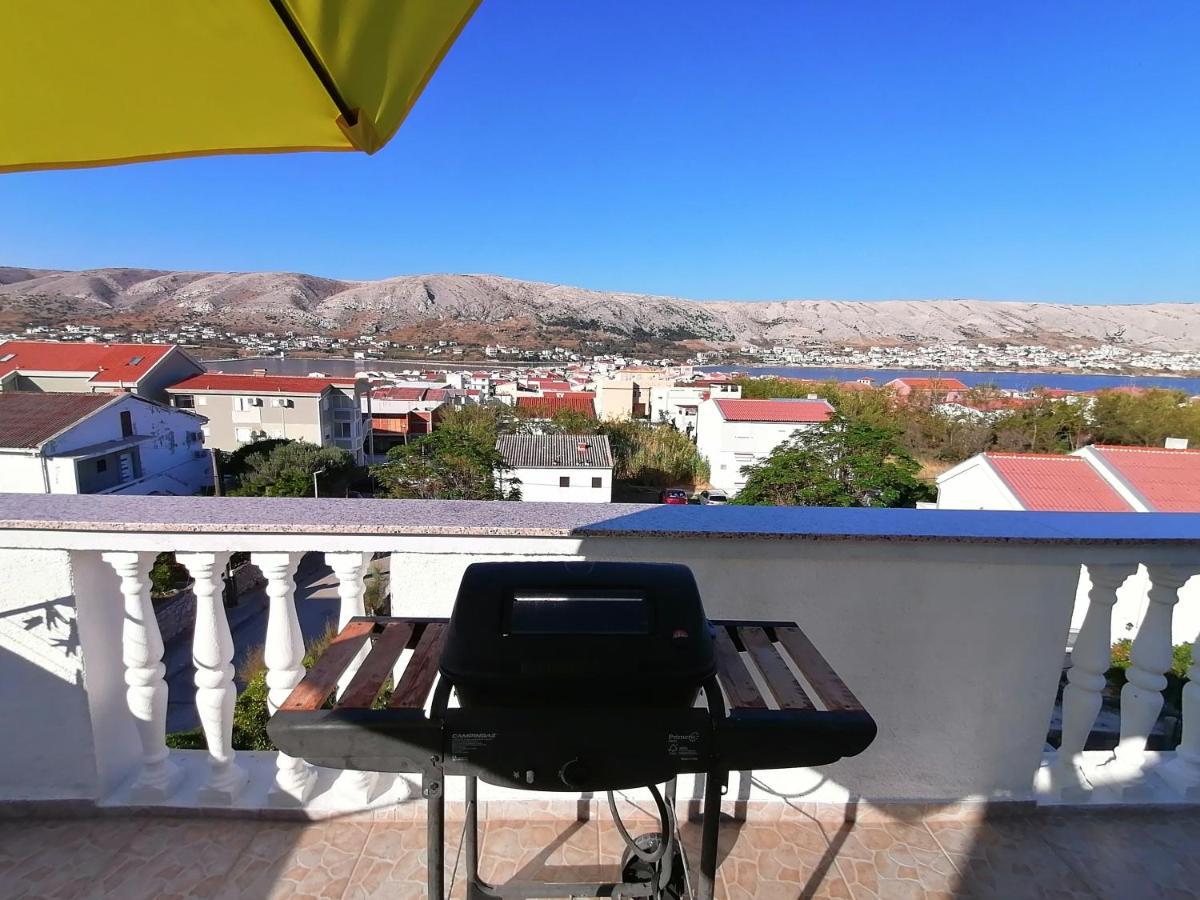 Apartments Dario Pag Town Exterior photo