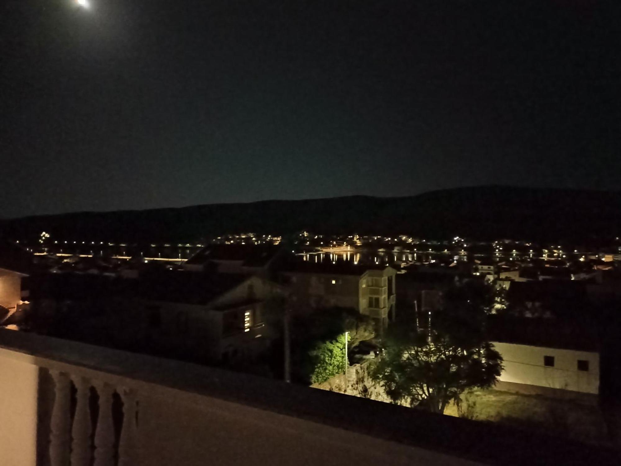 Apartments Dario Pag Town Exterior photo